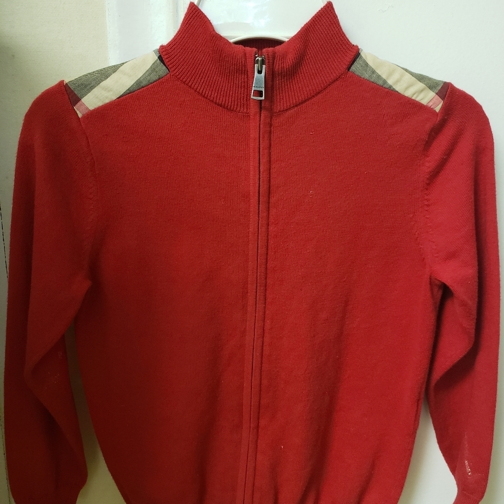 Burberry sweater